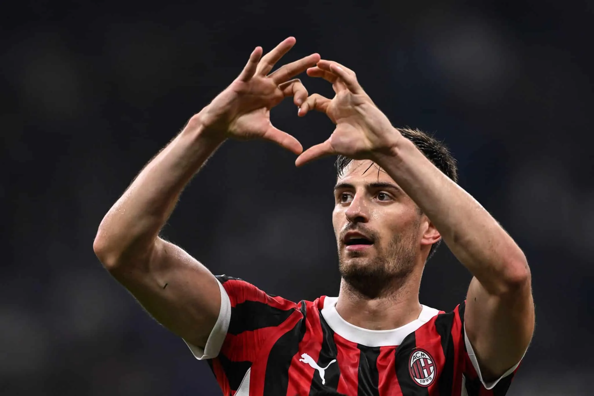 Her&oacute;i improv&aacute;vel decide para o Milan e impede Internazionale de fazer hist&oacute;ria no cl&aacute;ssico