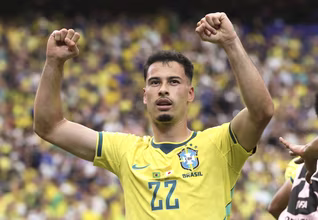 Gol heroico de Martinelli espelha sua temporada no Arsenal e pode ser chance de mudar futuro