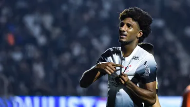 Corinthians &lsquo;despeja&rsquo; Portuguesa e mata saudade do Pacaembu, mas n&atilde;o consegue objetivo principal