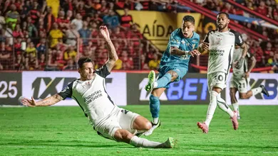 Contra o Sport, nem o acaso protegeu quando o Corinthians andou distra&iacute;do