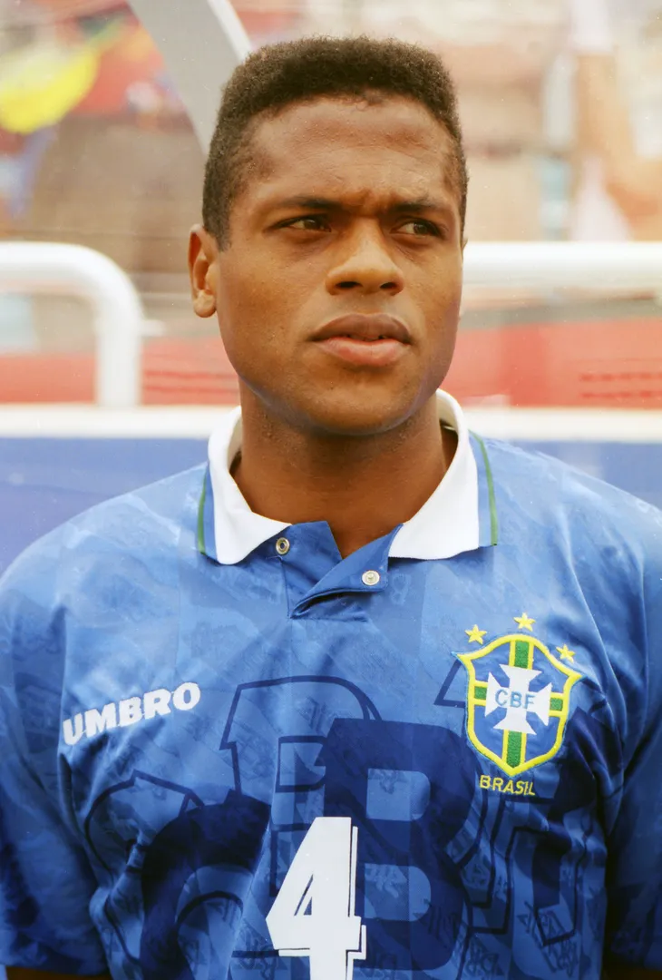 Ronald&atilde;o no banco de reservas em jogo da sele&ccedil;&atilde;o brasileira na Copa do Mundo de 1994