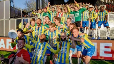 A mais pura insanidade dos playoffs devolveu o RKC Waalwijk &agrave; primeira divis&atilde;o da Holanda