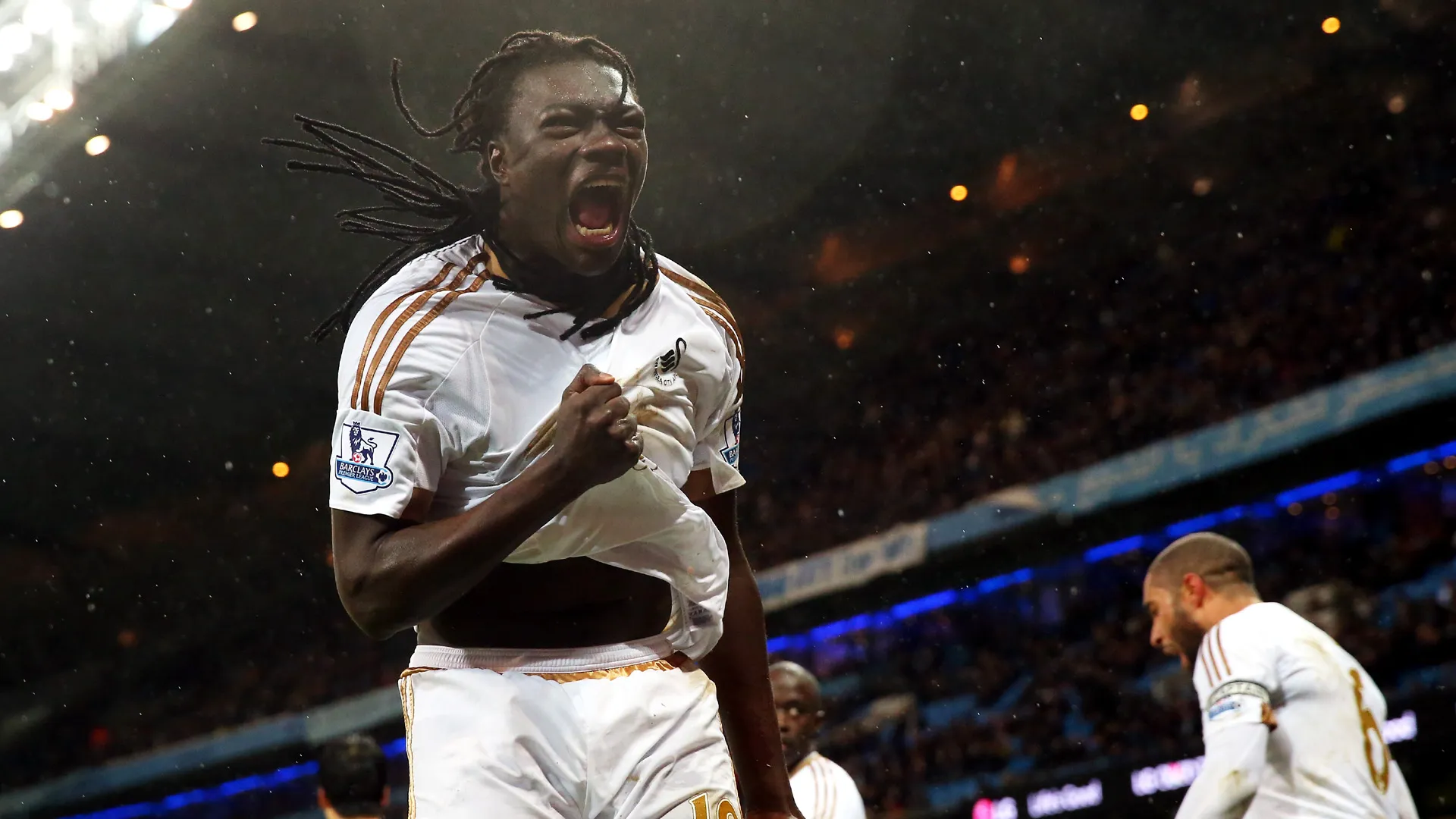 Gomis: &ldquo;Em Swansea tenho mais tempo para jogar FM, mas minha mulher &agrave;s vezes se incomoda&rdquo;