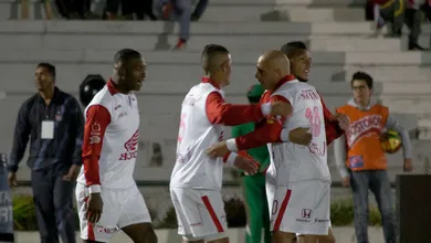 Santa Fe pintou o sete para poder jogar contra o Chic&oacute;