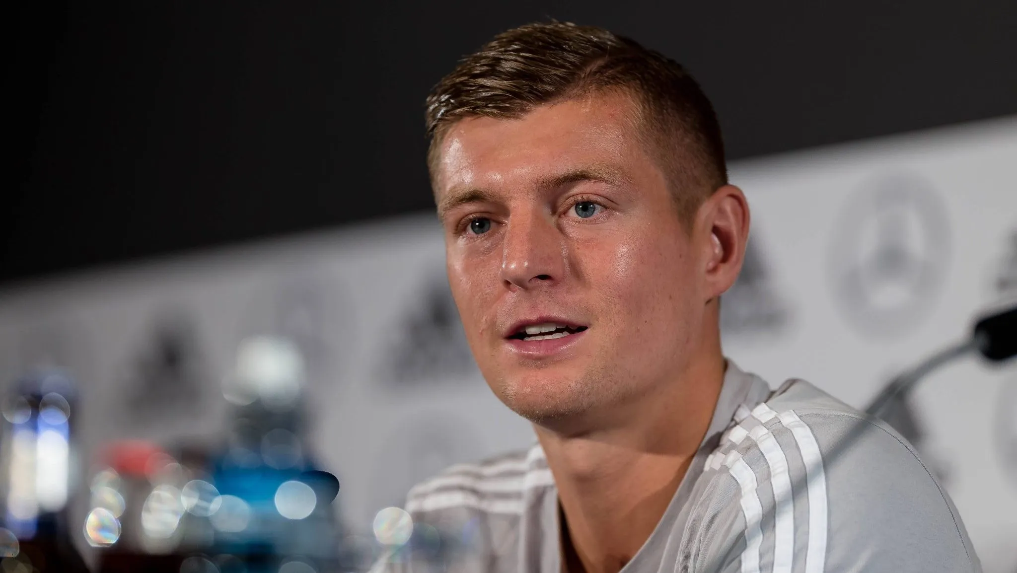 &lsquo;&Eacute; inaceit&aacute;vel&rsquo;: Kroos detona Real Madrid e aponta diferen&ccedil;a crucial para o Barcelona