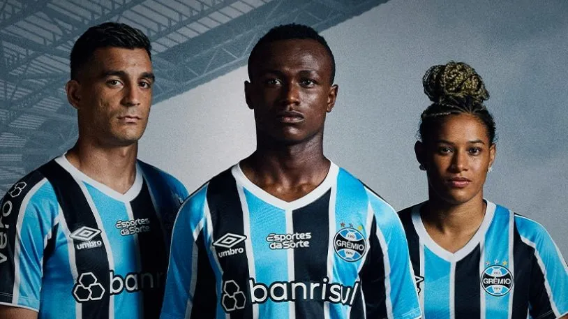 Novo uniforme tricolor do Gr&ecirc;mio homenageia primeiro t&iacute;tulo da Copa do Brasil