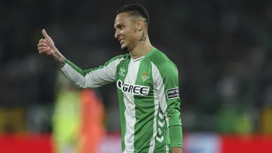 Melhor brasileiro da Europa? Antony carrega Betis e ex-Botafogo salva o dia na Liga Europa