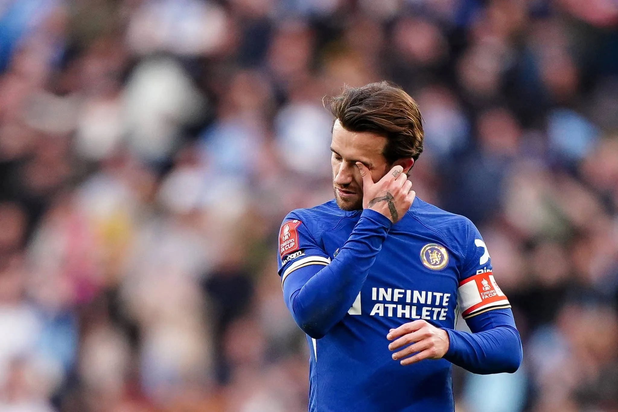 Enzo Maresca implora que algum time compre um dos capit&atilde;es do Chelsea