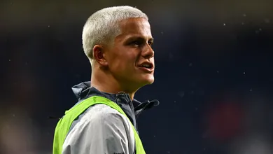 Fen&ocirc;meno j&aacute; vendido ao Manchester City estreia na MLS aos 14 anos e bate recorde