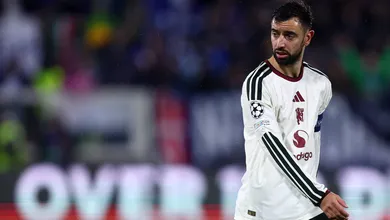 Carrick n&atilde;o garante bra&ccedil;adeira a Bruno Fernandes ap&oacute;s cr&iacute;ticas p&uacute;blicas ao United