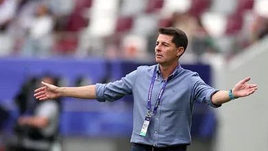 Gritos e revolta: confus&atilde;o na coletiva ap&oacute;s a elimina&ccedil;&atilde;o do Iraque da Copa da &Aacute;sia rende suspens&atilde;o a jornalistas