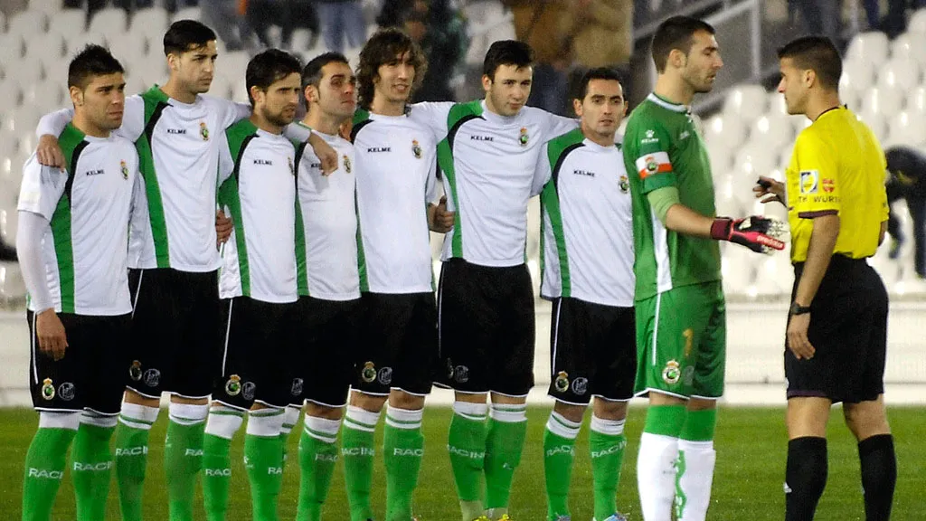 Em protesto, jogadores do Racing se recusaram a jogar contra a Real Sociedad, na Copa do Rei
