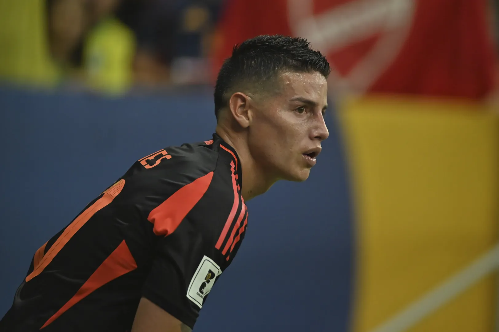 James Rodr&iacute;guez em a&ccedil;&atilde;o pela Col&ocirc;mbia