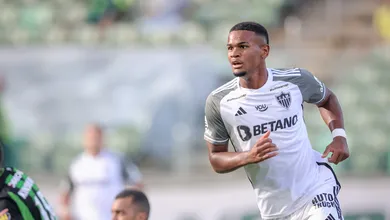 Alisson &eacute; o o&aacute;sis no deserto de ideias do Atl&eacute;tico-MG, que n&atilde;o vence mais uma, agora diante do Am&eacute;rica-MG