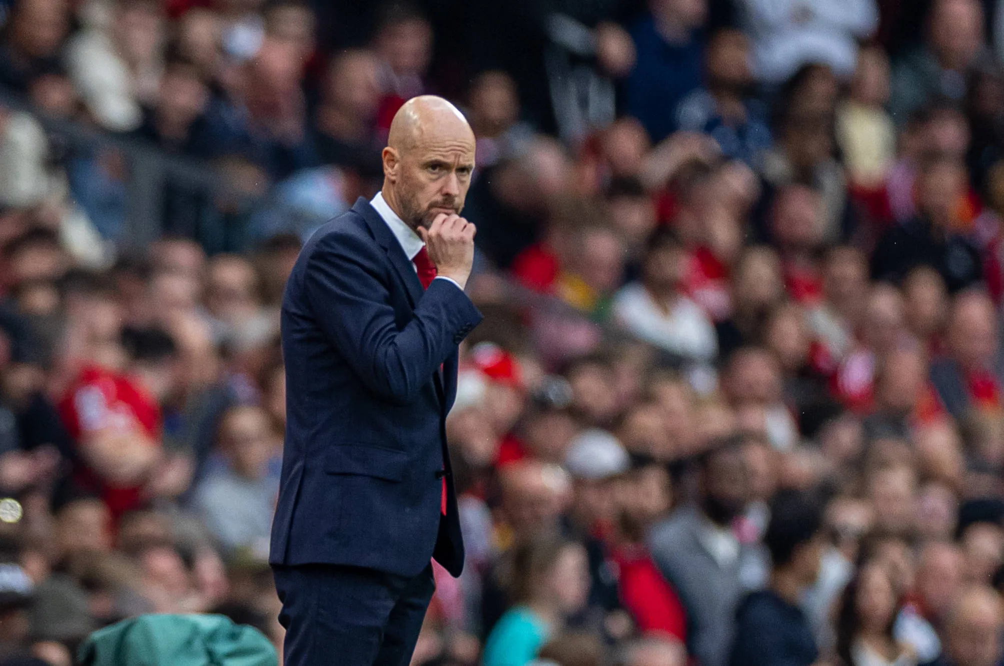 Ten Hag durante jogo do Manchester United 
