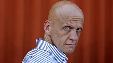 Pierluigi Collina sugere intelig&ecirc;ncia artificial para acelerar decis&otilde;es do VAR