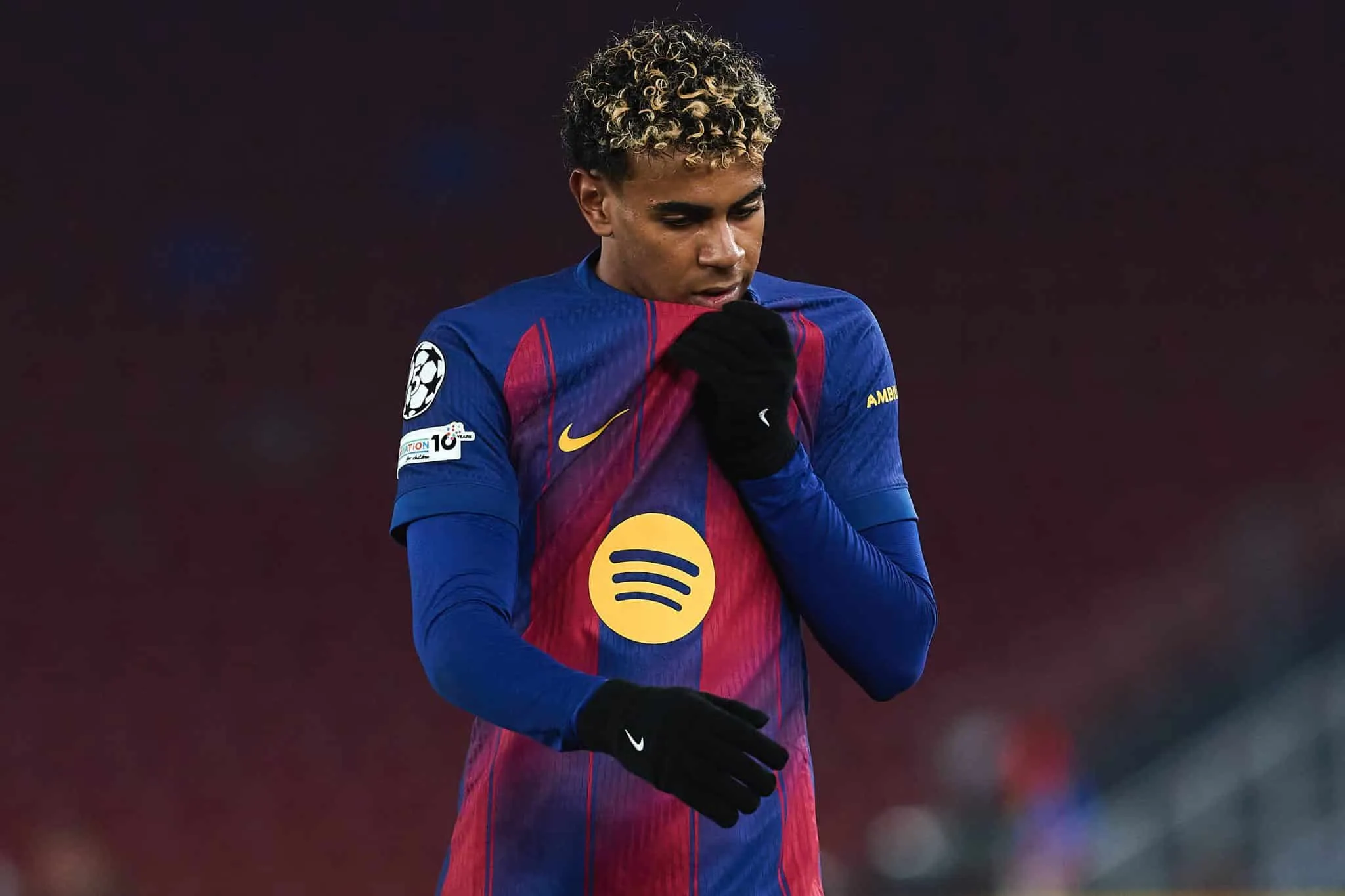 &lsquo;Ficou decepcionado&rsquo;: Flick explica rea&ccedil;&atilde;o de Lamine Yamal&nbsp;em jogo da Champions