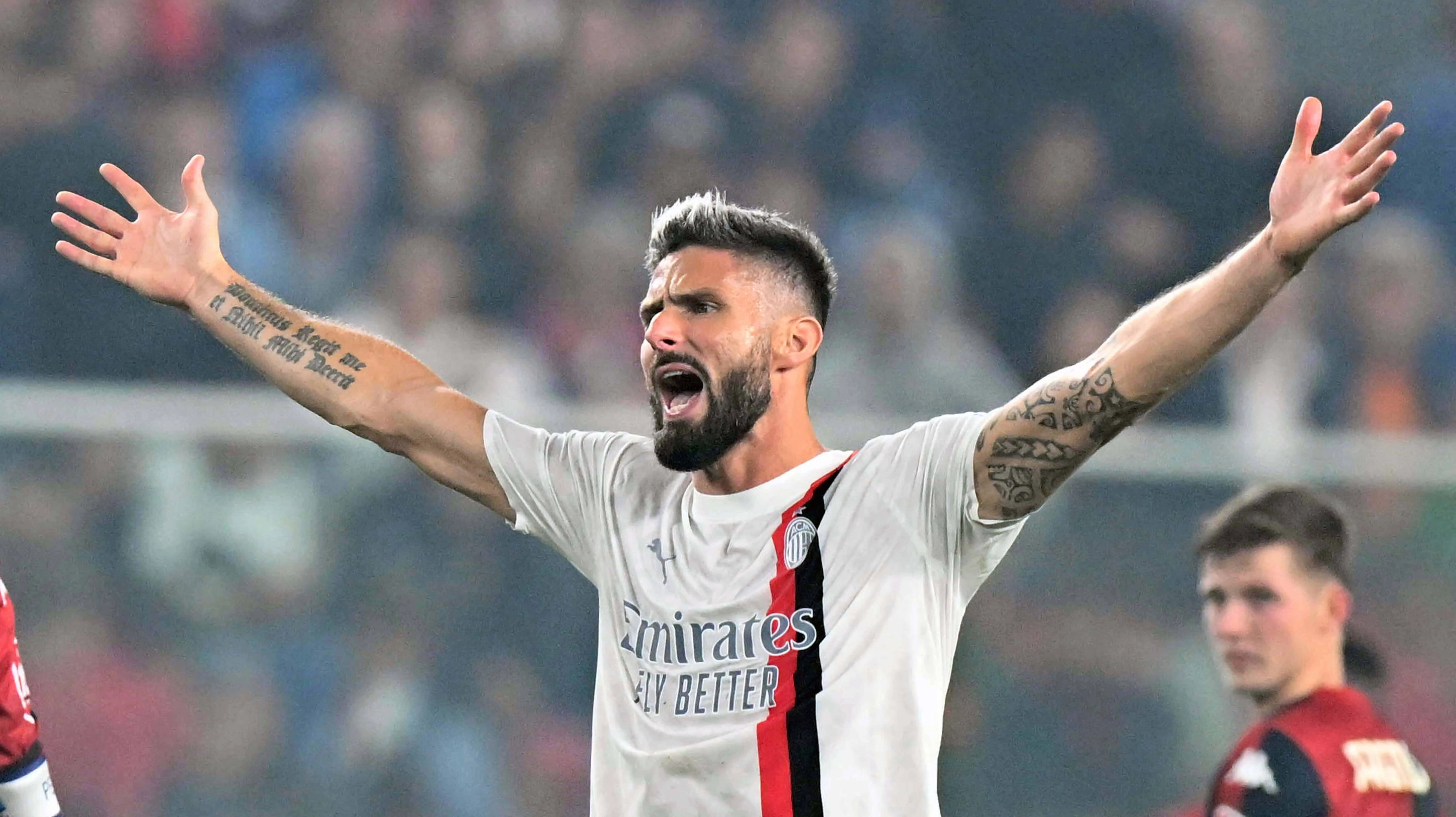 Giroud vai para o gol e garante triunfo do novo l&iacute;der Milan em cima do Genoa