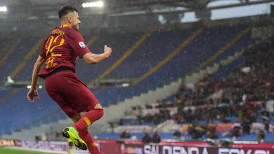 Roma ensaia trope&ccedil;o diante do Torino, mas consegue uma importante vit&oacute;ria