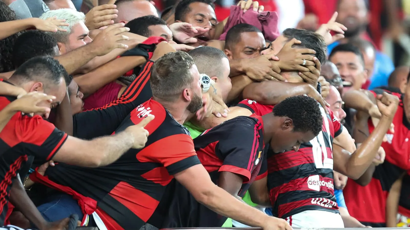 Vibrante, participativo, decisivo: Um Diego disposto a se reerguer foi tudo o que se pede no Flamengo