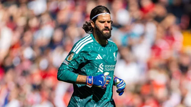 Olhar da Sele&ccedil;&atilde;o: Retorno de Alisson &eacute; destaque entre brasileiros no Ingl&ecirc;s