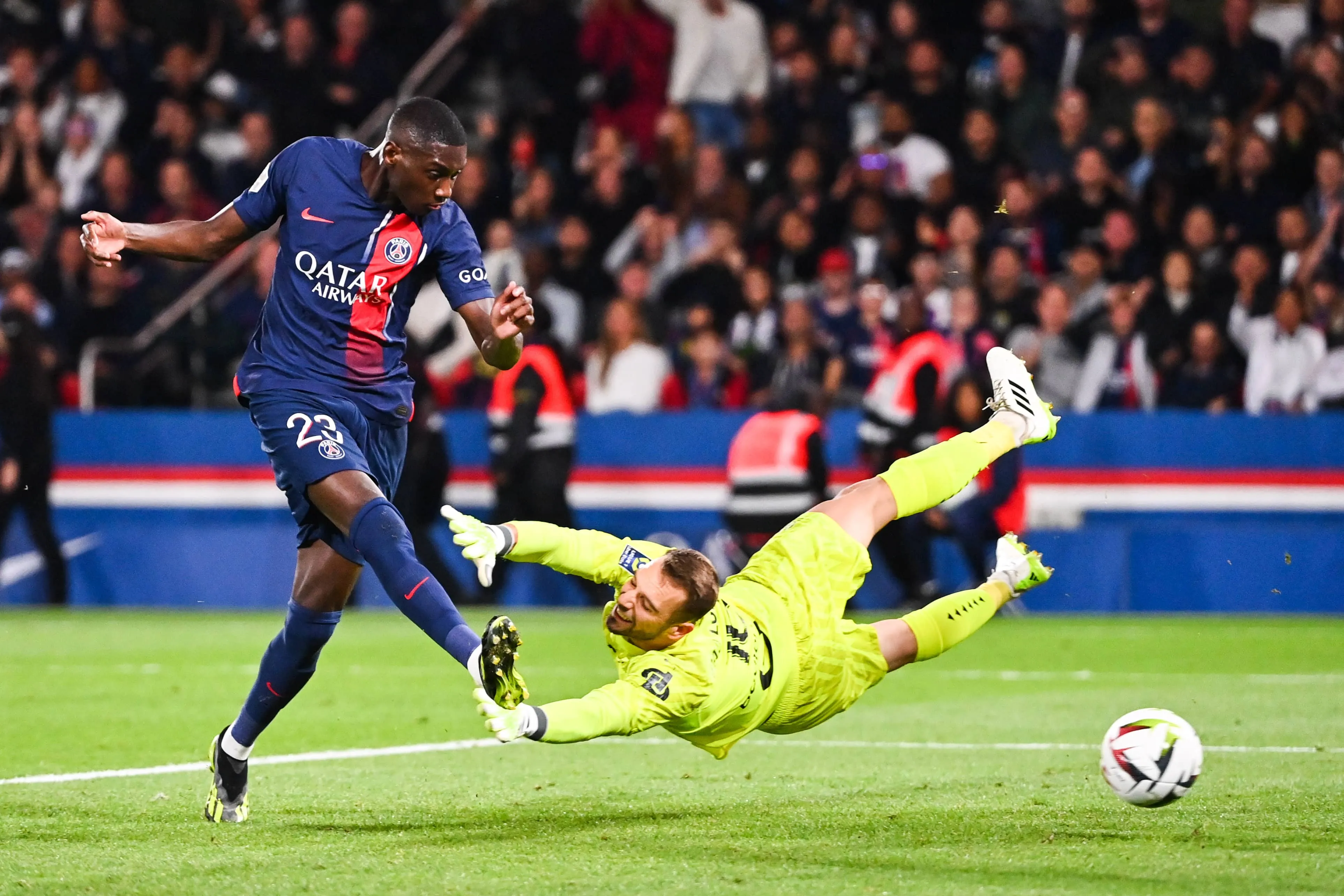 Vit&oacute;ria tranquila do PSG contra o Marseille trouxe uma m&aacute; not&iacute;cia: a les&atilde;o no tornozelo de Mbapp&eacute;