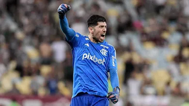 Rossi se firma de vez no gol do Flamengo com recordes, seguran&ccedil;a e confian&ccedil;a da torcida