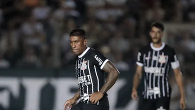 Qual ser&aacute; o futuro de Paulinho no Corinthians?