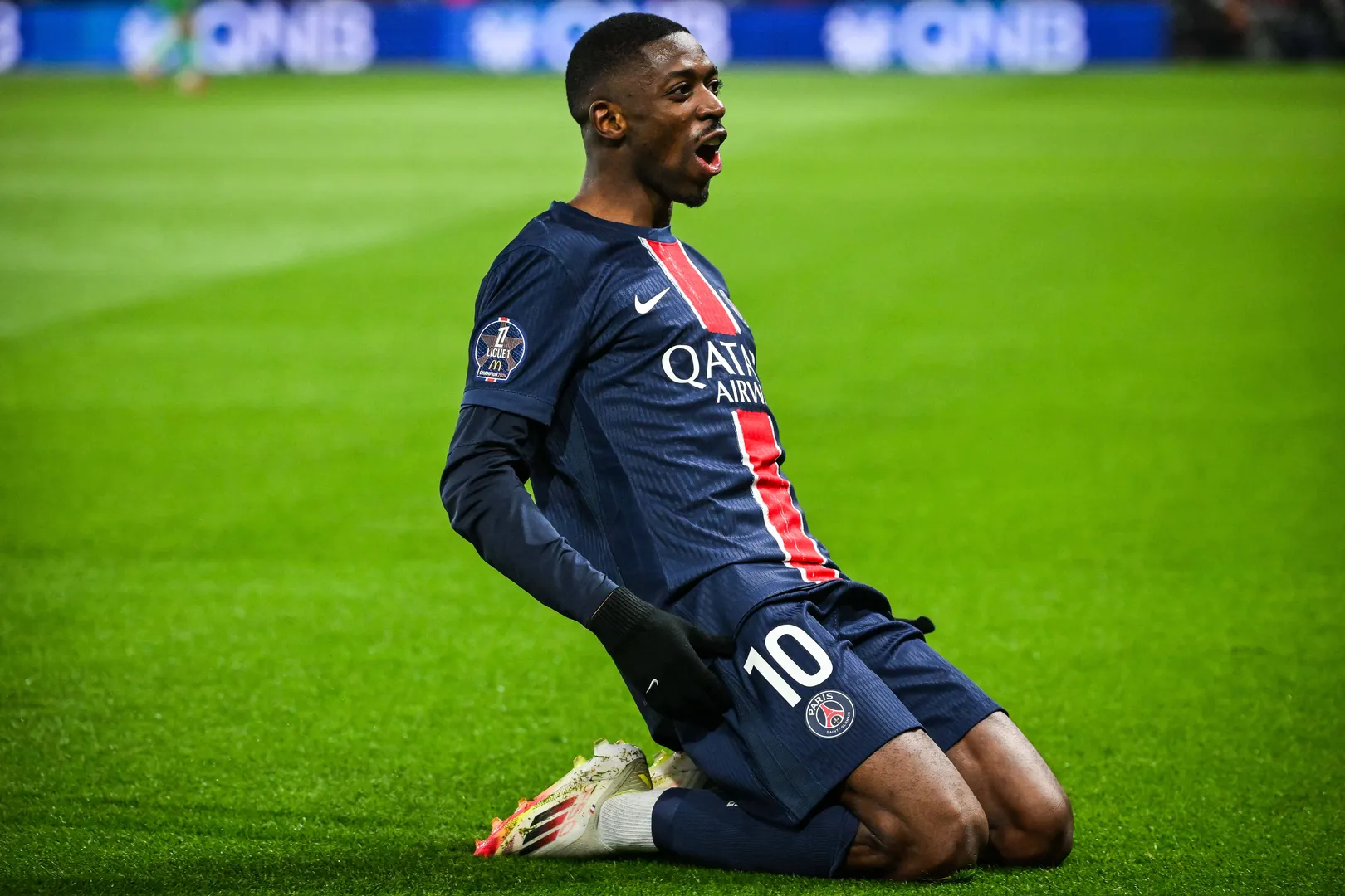 Ousmane Demb&eacute;l&eacute; comemora gol do PSG