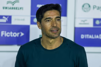 &Uacute;nico refor&ccedil;o do Palmeiras tem adapta&ccedil;&atilde;o quase imediata e encaixe perfeito com Abel