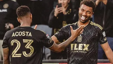 O Los Angeles FC passou por cima do Philadelphia Union e se classificou &agrave; final da Concachampions