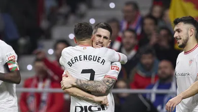 Athletic Bilbao &eacute; melhor e sai na frente do Atl&eacute;tico de Madrid na semifinal da Copa do Rei