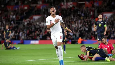 Inglaterra foi avassaladora no primeiro tempo para encerrar s&eacute;rie invicta de Kosovo