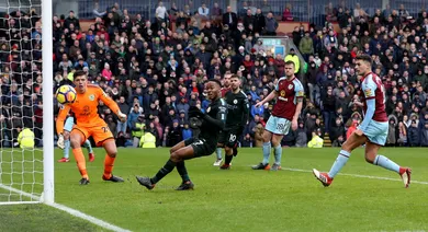 Ederson e Danilo foram brilhantes, mas insuficientes, e a garra do Burnley valeu o empate
