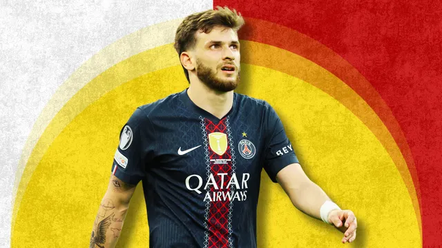 Kvaratskhelia pode sonhar com a Bola de Ouro mesmo sem disputar a Copa do Mundo?