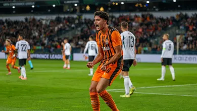 &lsquo;Dinheiro de pinga&rsquo;: Gol de ex-Santos na Europa enfurece a torcida do Peixe