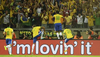 Mesmo jogando mal, Brasil pode aprender com vit&oacute;ria