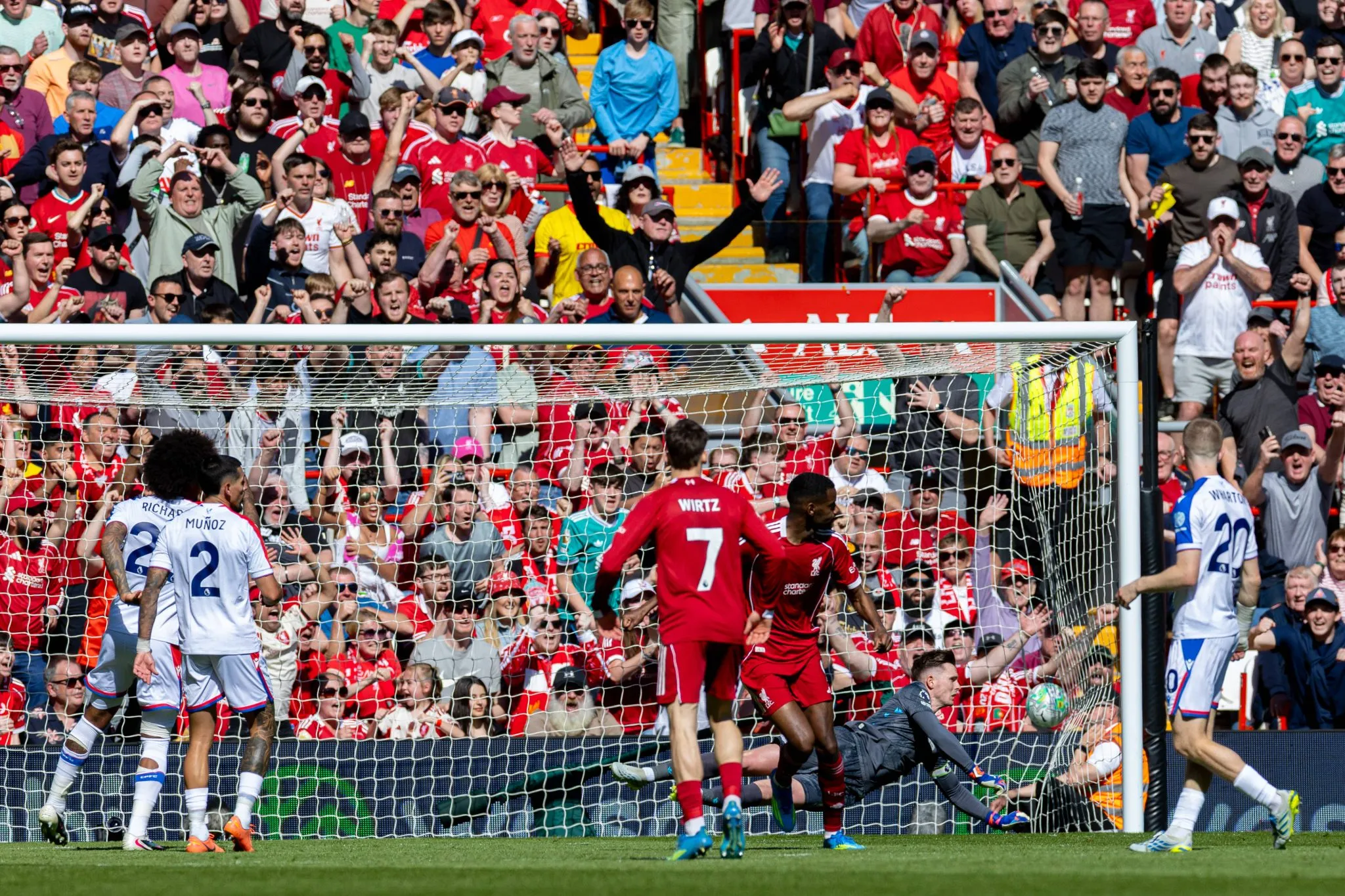 Florian Wirtz marca terceiro gol em vit&oacute;ria do Liverpool sobre o Crystal Palace (Foto: IMAGO / Propaganda Photo)