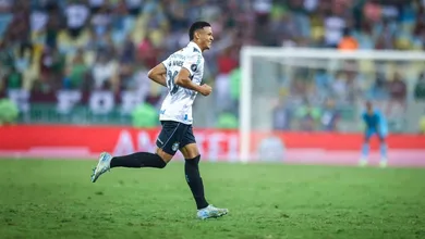 Com viagem marcada para a Inglaterra, Gustavo Nunes se despede do Gr&ecirc;mio com gol