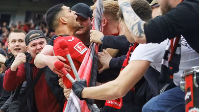Leverkusen ganha mais uma, tira dist&acirc;ncia para o RB Leipzig e est&aacute; bem vivo na briga por vaga na Champions
