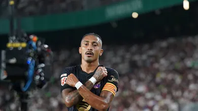 Raphinha mant&eacute;m poder decisivo no Barcelona mostrando como pode ser &uacute;til em nova fun&ccedil;&atilde;o