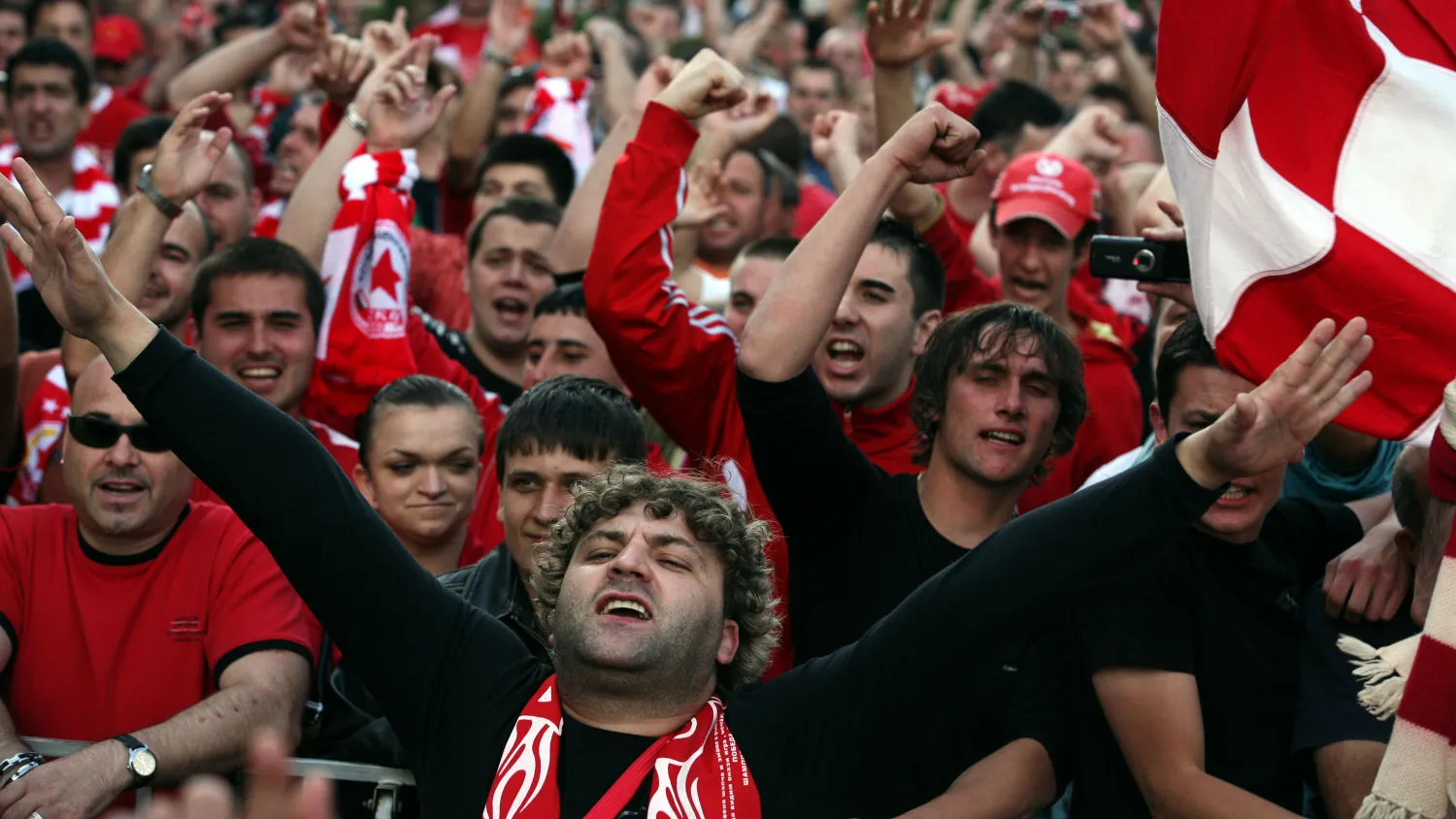 Para evitar &ldquo;colapso&rdquo; e rebaixamento, CSKA Sofia pede dinheiro aos torcedores