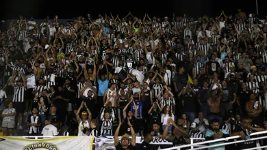 Torcida do Botafogo invade Bragan&ccedil;a Paulista e vive noite &eacute;pica de Libertadores