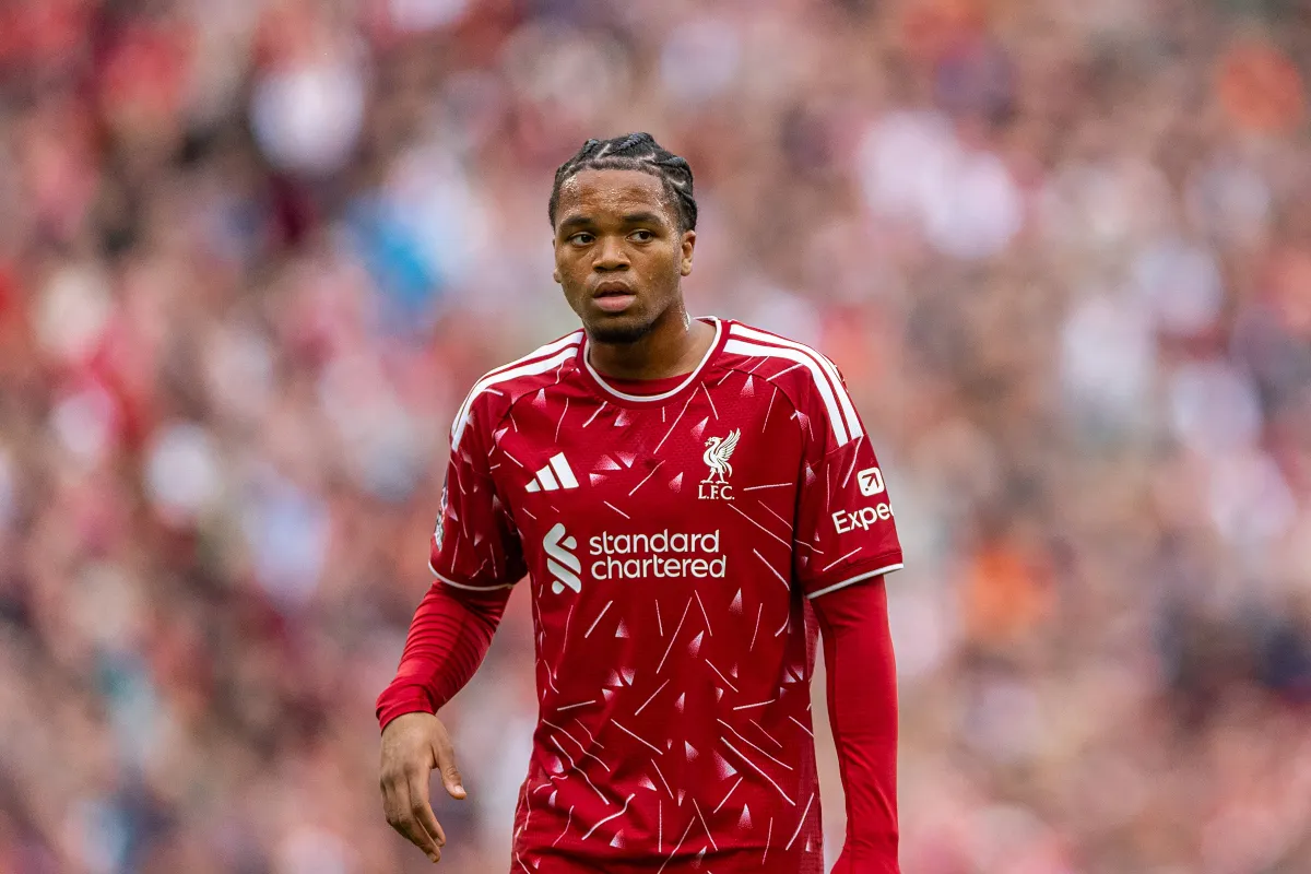 Liverpool: Por que grande joia do elenco n&atilde;o tem certeza sobre novo contrato
