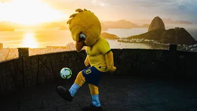 O v&iacute;deo do Canarinho Pistola pelo Rio no dia da final da Copa Am&eacute;rica &eacute; demais