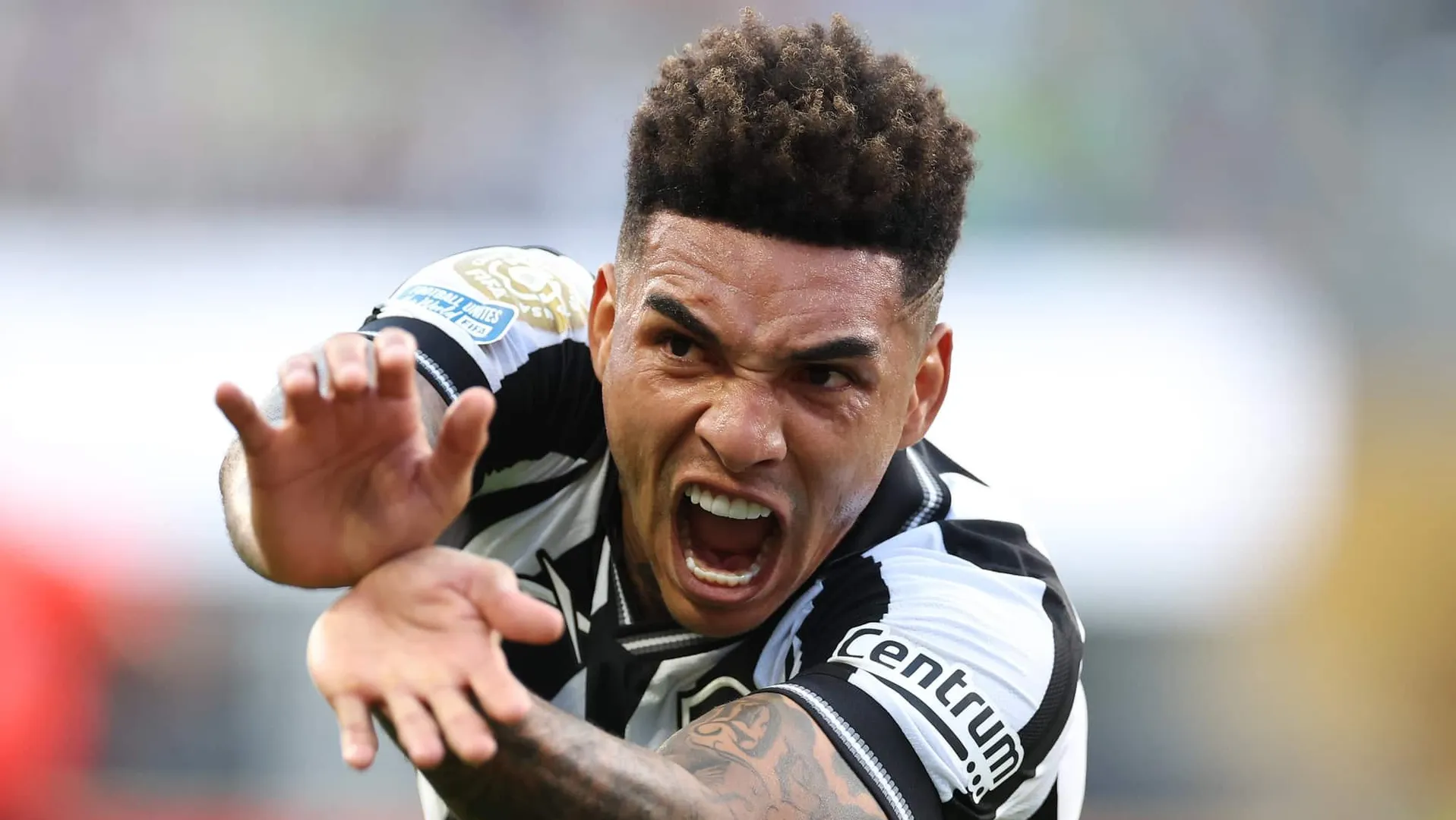 Igor Jesus se despede do Botafogo no Mundial (Foto: Vitor Silva/Botafogo)