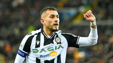 Santos define Pereyra e Bruno Henrique como metas no mercado