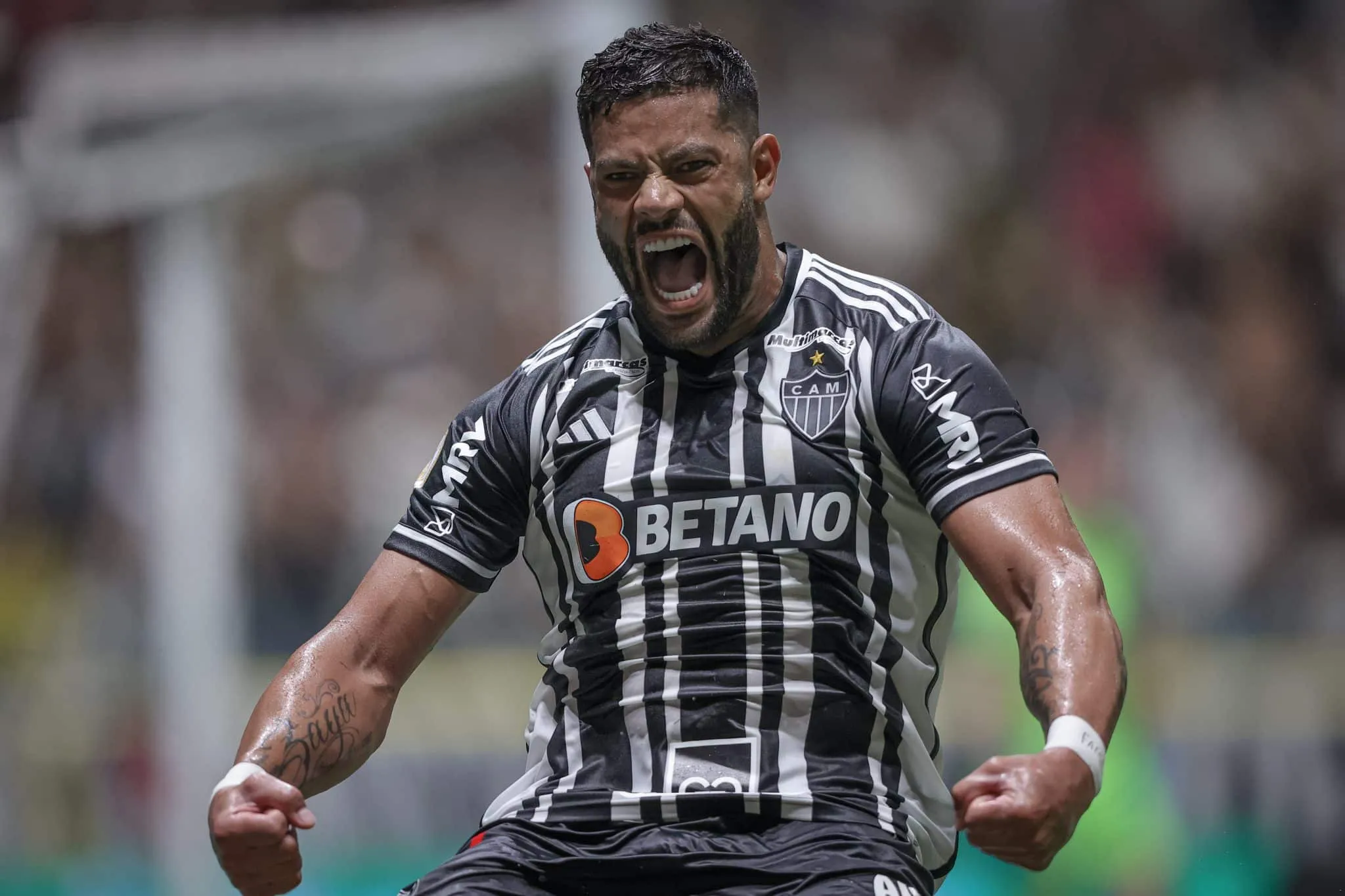 Vai seguir esmagando: Hulk renova com o Atl&eacute;tico-MG at&eacute; 2026