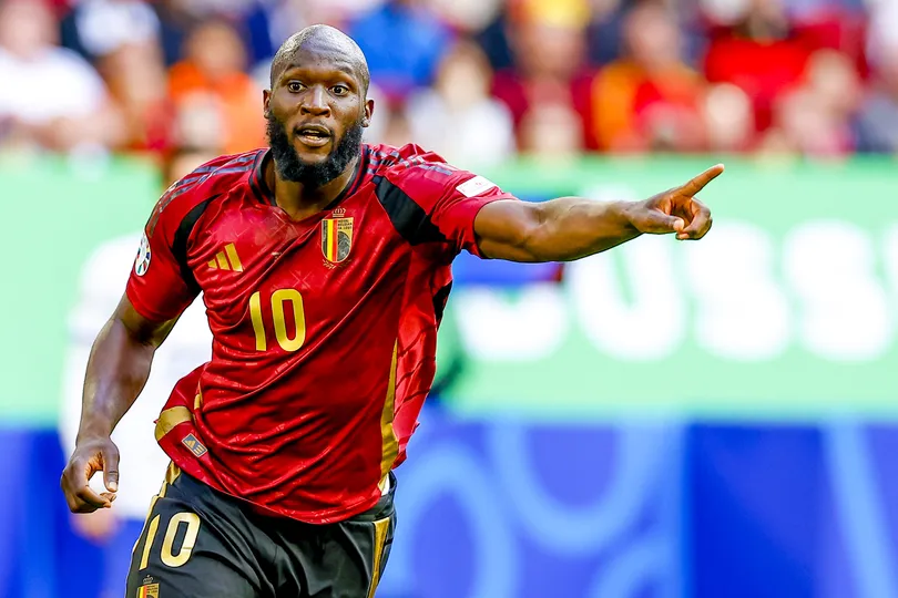 Lukaku vira alvo do Napoli, que deseja vender Osimhen com rapidez