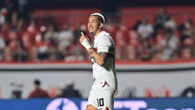 &lsquo;N&atilde;o gosta de mim?&rsquo;: O que motivou desabafo de Luciano ap&oacute;s gol 100 pelo S&atilde;o Paulo